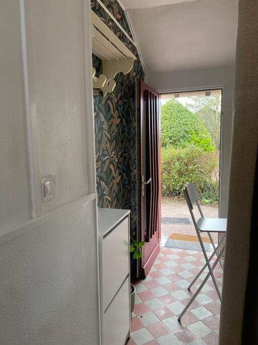 Studio Epicea Avec Jardin Dans Charmante Propriete Mery-sur-Oise Exterior photo